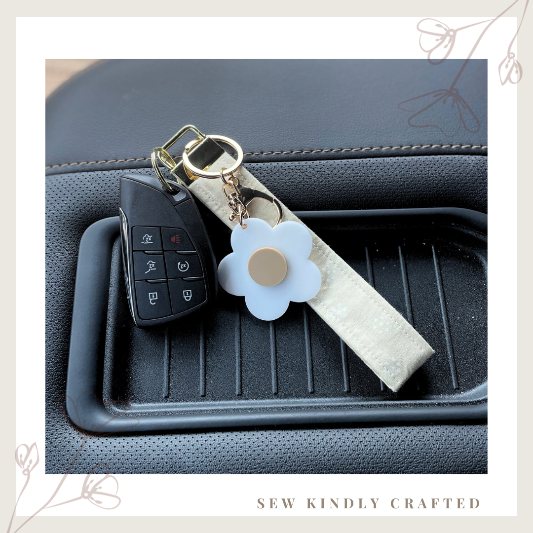 Daisy Keychain